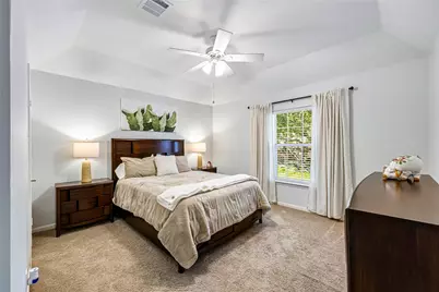 136 S Goldenvine Circle, The Woodlands, TX 77382 - Photo 22