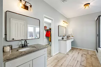 136 S Goldenvine Circle, The Woodlands, TX 77382 - Photo 20