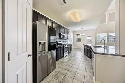 366 Lake Line Drive, Alvin, TX 77511 - Photo 6