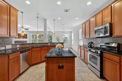 17919 Creek Bluff Lane, Cypress, TX 77433 - Photo 14