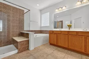 17919 Creek Bluff Ln, Cypress, TX 77433 - Photo 20