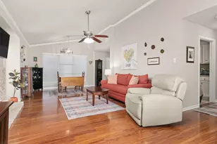 2333 Broadlawn Dr, Houston, TX 77058 - Photo 4