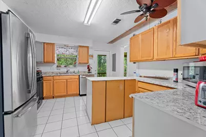 1742 Sunrise Trail, Kingwood, TX 77339 - Photo 12