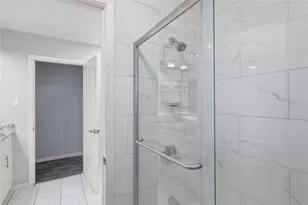 5347 Rutherglenn Dr, Houston, TX 77096 - Photo 18