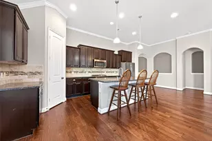 14 S Sawbridge Cir, The Woodlands, TX 77389 - Photo 14