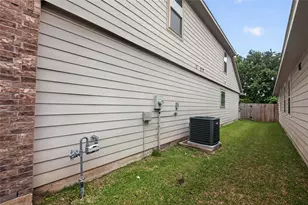 2518 Cold River Dr, Humble, TX 77396 - Photo 6