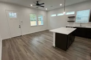 726 Woolworth St, Houston, TX 77020 - Photo 4