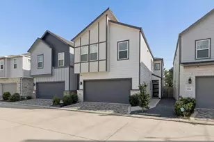 8519 Rising Stream Dr, Houston, TX 77063 - Photo 2