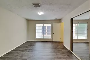 2835 Pilgrims Point Dr, Webster, TX 77598 - Photo 14
