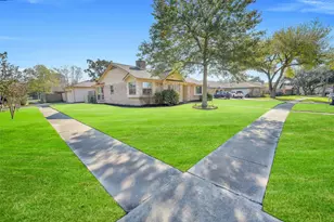 21403 Park Green Dr, Katy, TX 77450 - Photo 2