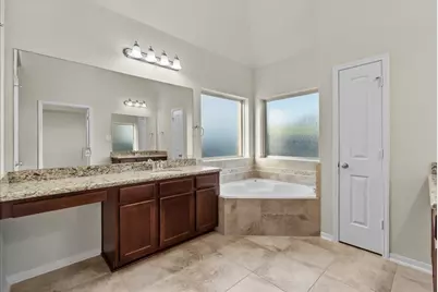 2246 Oakleaf Trail Lane, League City, TX 77573 - Photo 24