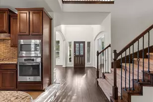 2246 Oakleaf Trail Ln, League City, TX 77573 - Photo 6