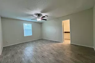 11842 S Fairhollow Ln, Houston, TX 77043 - Photo 10