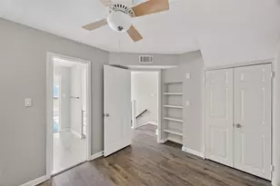 9803 Club Creek Dr, Houston, TX 77036 - Photo 20