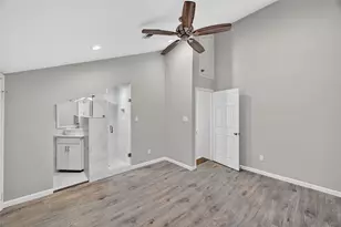 9803 Club Creek Dr, Houston, TX 77036 - Photo 22