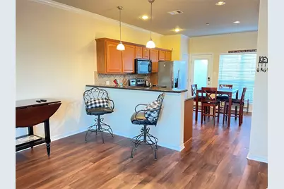 305 Holleman Drive E #202, College Station, TX 77840 - Photo 4