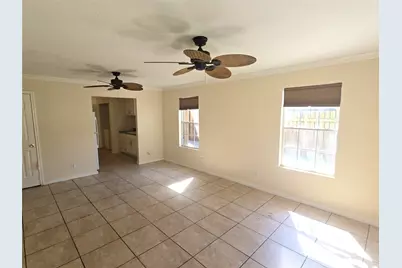 409 Commerce Street, Tomball, TX 77375 - Photo 4