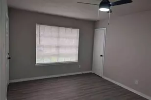 10922 Lockgate Ln, Houston, TX 77048 - Photo 8