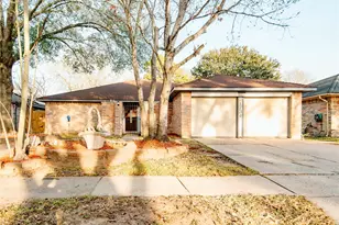 21734 Nickerton Ln, Spring, TX 77388 - Photo 2