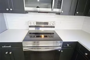 815 Merribrook Ln, Friendswood, TX 77546 - Photo 10