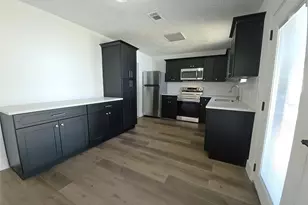 815 Merribrook Ln, Friendswood, TX 77546 - Photo 8