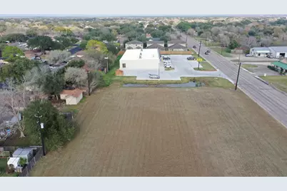 3600 Miori Lane, Victoria, TX 77901 - Photo 14