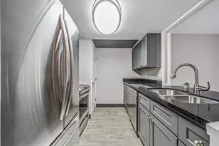 830 Threadneedle St, Houston, TX 77079 - Photo 16