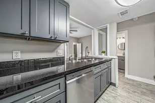 830 Threadneedle St, Houston, TX 77079 - Photo 18