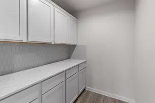 3207 Bushy Hawthorne Dr, Conroe, TX 77301 - Photo 4