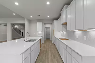 3207 Bushy Hawthorne Drive, Conroe, TX 77301 - Photo 6