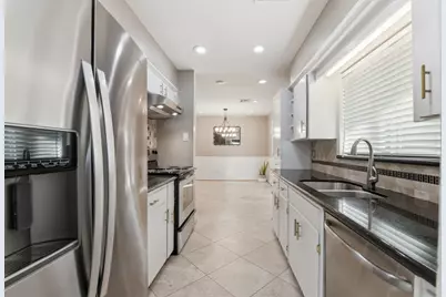 2403 Ansbury Drive, Houston, TX 77018 - Photo 22