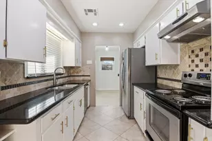 2403 Ansbury Dr, Houston, TX 77018 - Photo 18