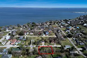 3122 & 3124 Carlisle St, La Porte, TX 77571 - Photo 1