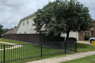 1026 Yorkshire Hollow, Fresno, TX 77545 - Photo 6