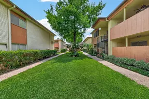 7714 Renwick Dr, Houston, TX 77081 - Photo 26