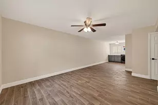 7714 Renwick Dr, Houston, TX 77081 - Photo 8