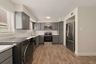 7714 Renwick Dr, Houston, TX 77081 - Photo 12