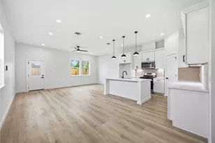6610 Ezzard Charles Ln, Houston, TX 77091 - Photo 8