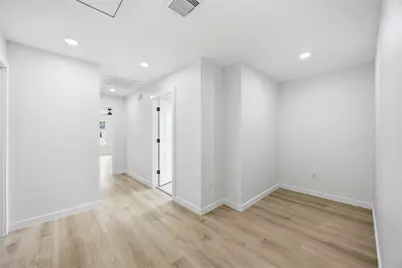 6610 Ezzard Charles Lane #A/B, Houston, TX 77091 - Photo 26