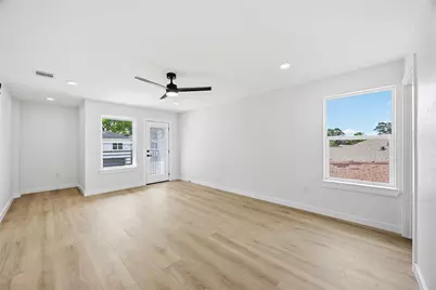 6610 Ezzard Charles Lane #A/B, Houston, TX 77091 - Photo 18