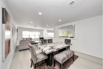 9610 Westview Drive, Houston, TX 77055 - Photo 16