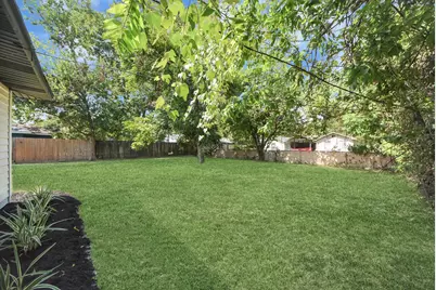 9610 Westview Drive, Houston, TX 77055 - Photo 40
