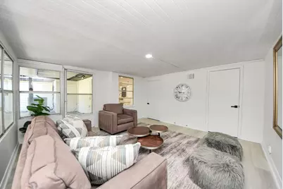 9610 Westview Drive, Houston, TX 77055 - Photo 26