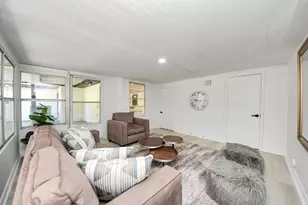 9610 Westview Dr, Houston, TX 77055 - Photo 26