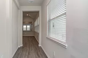 18621 Hunter William Wy, New Caney, TX 77357 - Photo 2