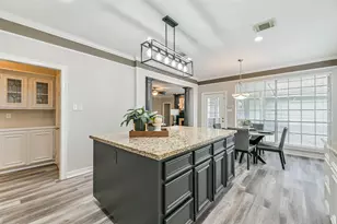 2021 Sandy Coast Cir, League City, TX 77573 - Photo 14