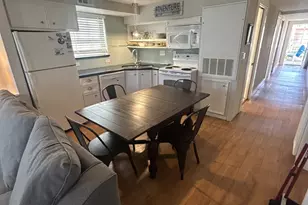 1611 Ave N 1/2, Galveston, TX 77550 - Photo 8