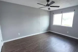 738 Coolwood Dr, Houston, TX 77013 - Photo 14