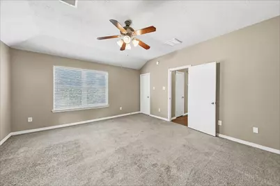 5010 Deerpath Drive, Conroe, TX 77303 - Photo 6