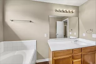 5010 Deer Path Dr, Conroe, TX 77303 - Photo 8